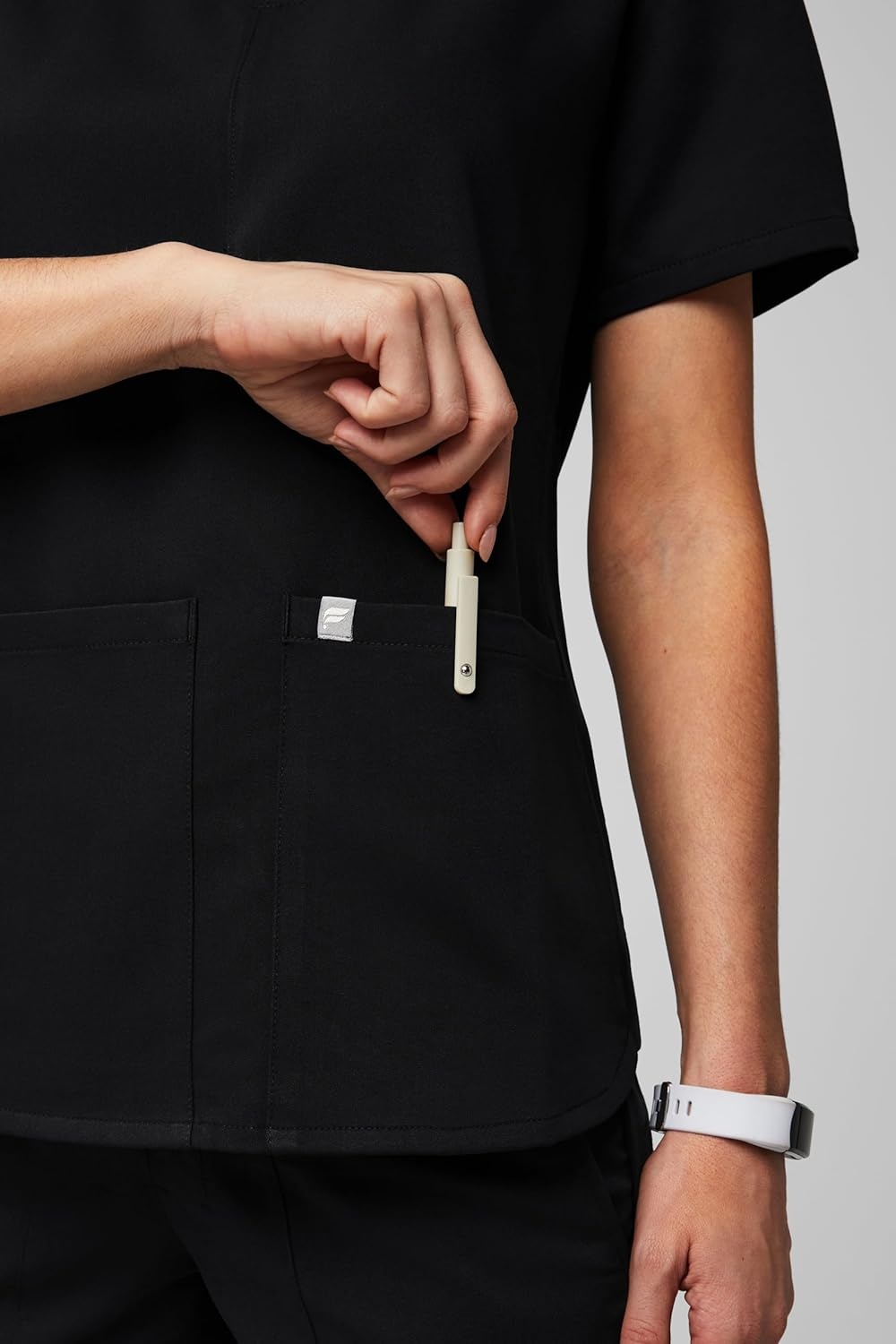 image:imageFabletics Womens Method 2Pocket Scrub Top MotionTech 4Way Stretch WrinkleResist AntiShrinkBlack