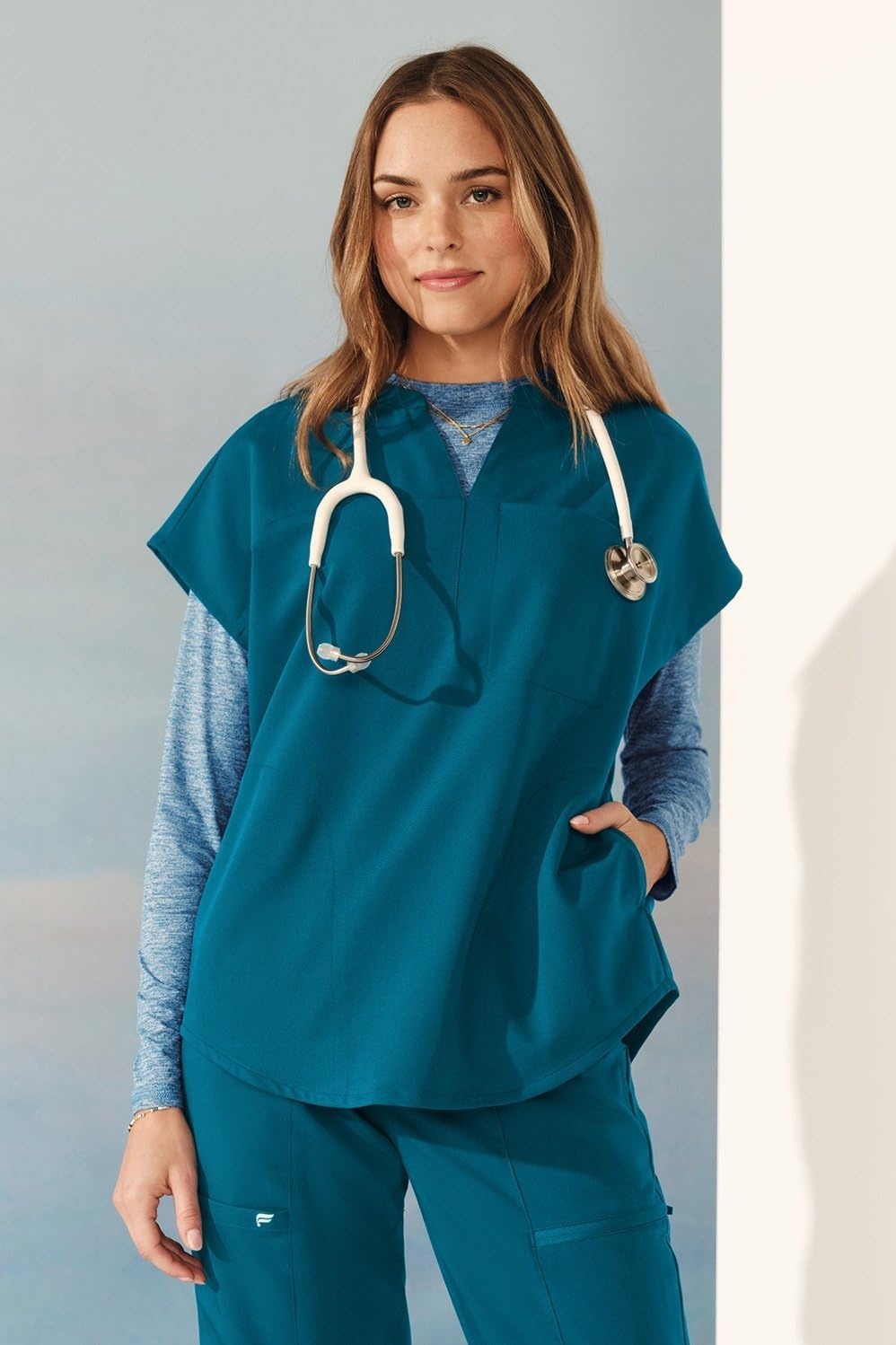 image:imageFabletics Womens Method 2Pocket Scrub Top MotionTech 4Way Stretch WrinkleResist AntiShrinkCaribbean Blue