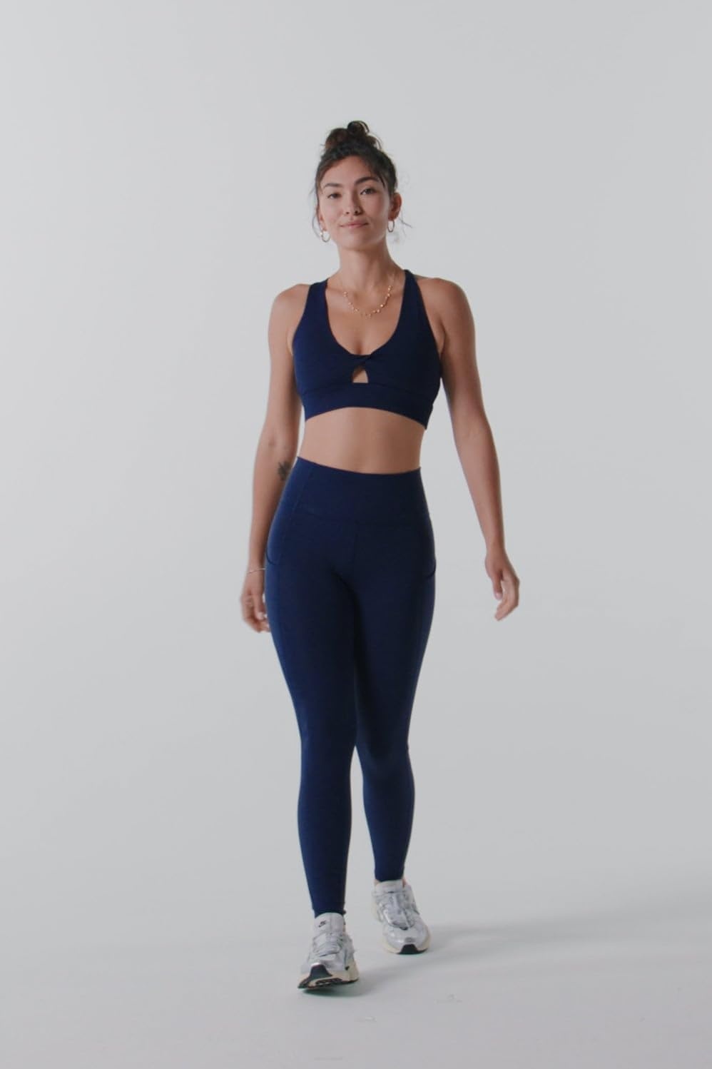 image:imageFabletics Womens Oasis PureLuxe HighWaisted LeggingHolly Berry