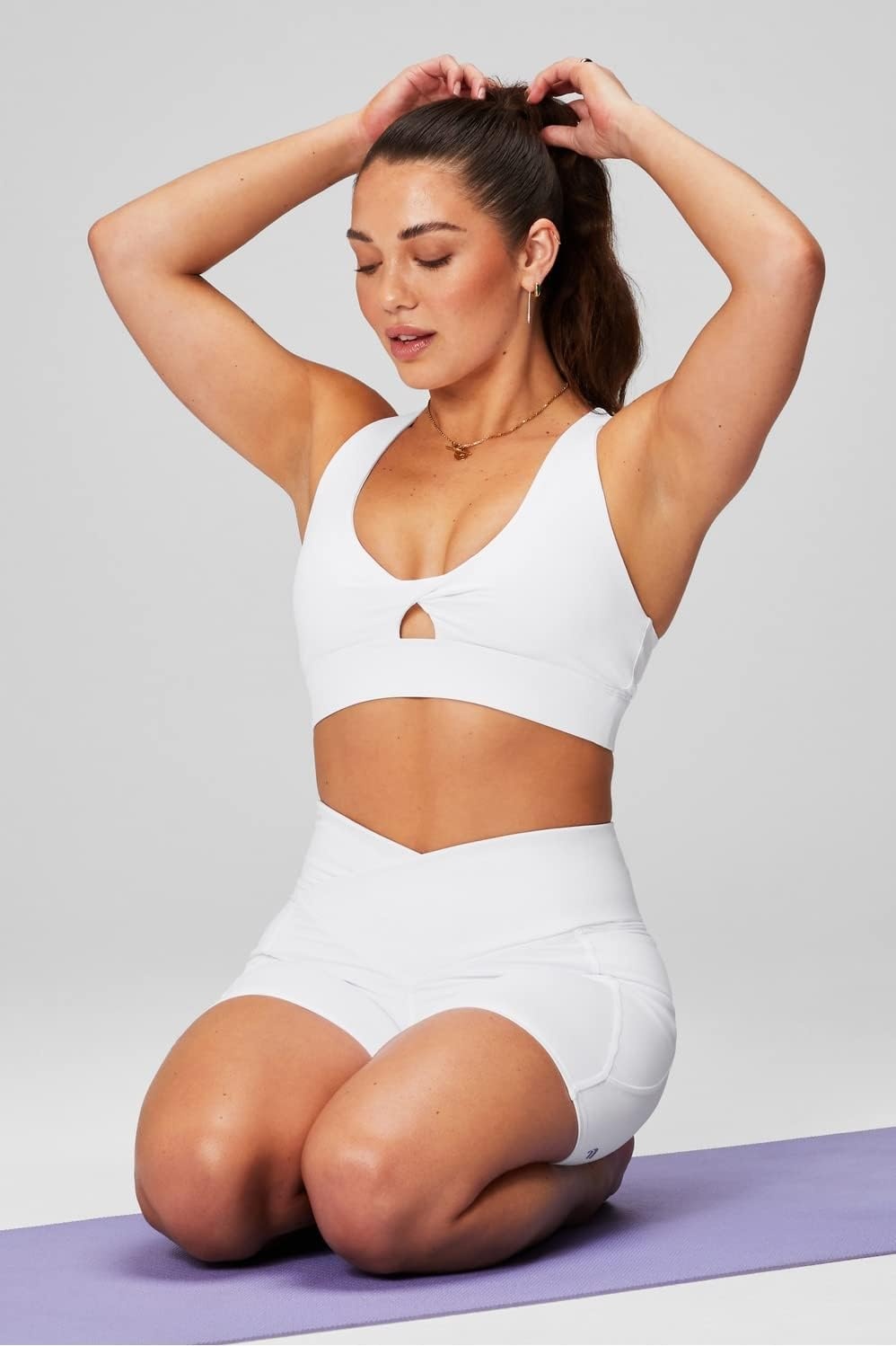 image:imageFabletics Womens Oasis Twist Sports Bra Workout Yoga Athletic FitnessClassic White